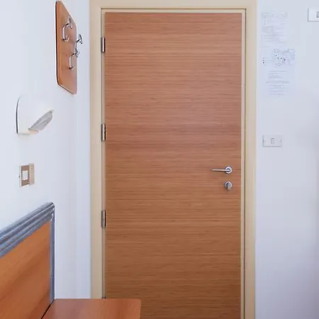 Mauri فندق ريميني