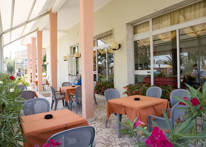 Mauri Hotel