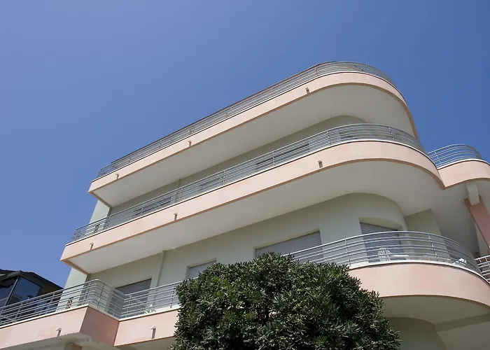 Mauri Hotel 2*